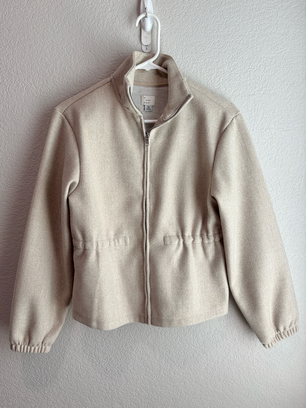 NWOT A New Day Full Zip Cinch Waist Mock Neck Jacket Beige Women’s Size XS